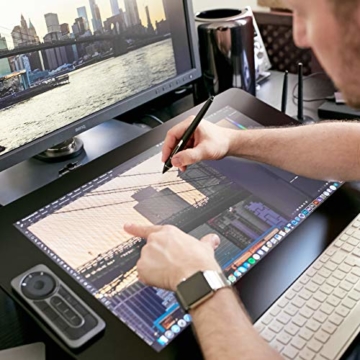 Wacom Cintiq Pro 24 touch – 24 Zoll Grafik-Touch-Display mit 4K Auflösung und integriertem Standfuß – Inklusive Pro Pen 2 Stift mit verschiedenen Ersatzspitzen - 7